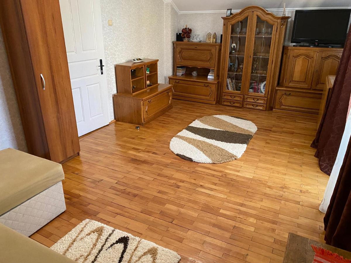 Apartament Mansarda Apartment Curtea De Arges Exterior photo
